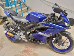 YAMAHA R15 V3